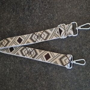 Crossbody Bag Strap In A Geometric Pattern - Green And Brown